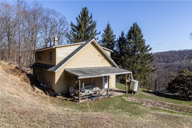 407 and 411 Mowry Rd, Potter Twp, PA 15061