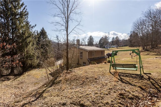 407 and 411 Mowry Rd, Potter Twp, PA 15061