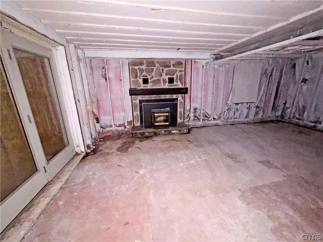 3247 County Route 57, Volney, NY 13126