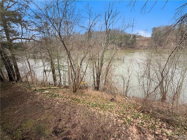 3247 County Route 57, Volney, NY 13126