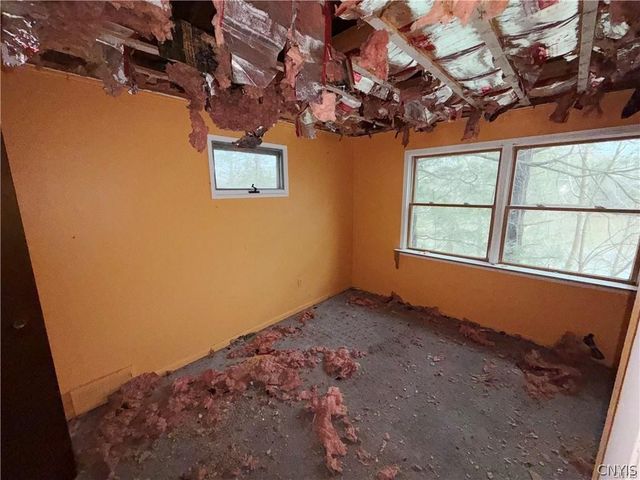 3247 County Route 57, Volney, NY 13126