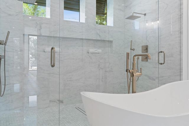 1211 Gulfstream Way, Singer Island, FL 33404