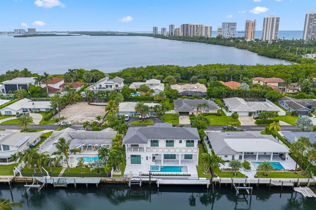 1211 Gulfstream Way, Singer Island, FL 33404