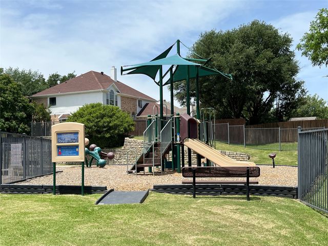 2721 Vista Bluff Boulevard, Lewisville, TX 75067