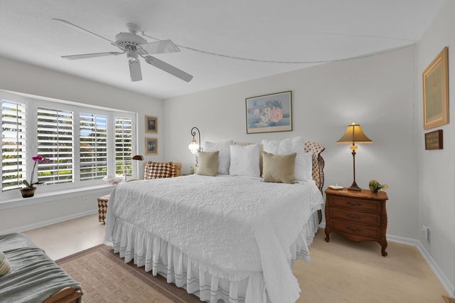 475 Tequesta Drive 16, Tequesta, FL 33469
