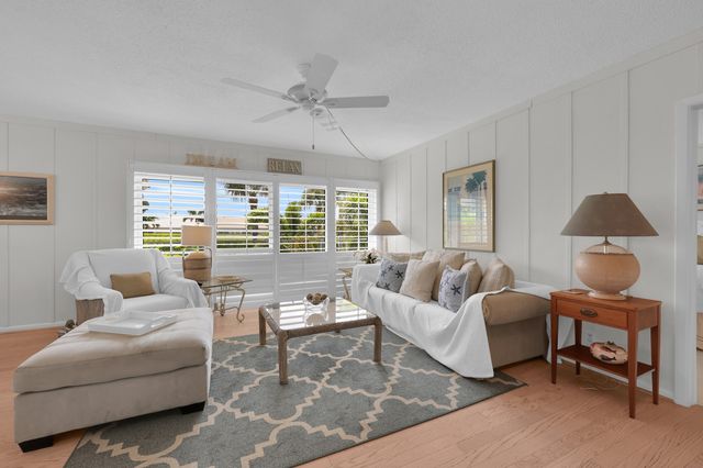 475 Tequesta Drive 16, Tequesta, FL 33469
