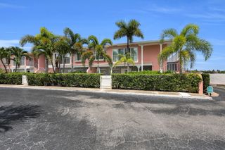 475 Tequesta Drive 16, Tequesta, FL 33469