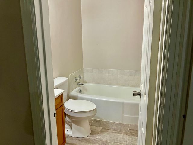 1927 S Chautauqua Ave, Wichita, KS 67211