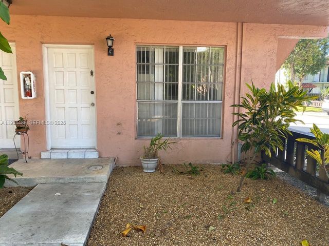 10764 N Kendall Dr I1, Miami, FL 33176