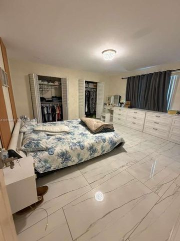 5740 SW 57th Way, Davie, FL 33314