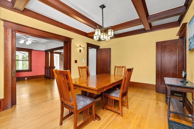 2022 28th St, Sacramento, CA 95818