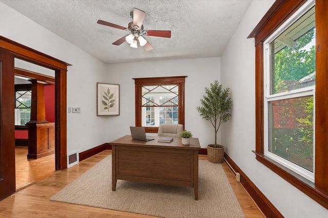 2022 28th St, Sacramento, CA 95818