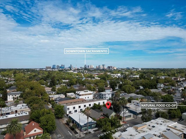 2022 28th St, Sacramento, CA 95818