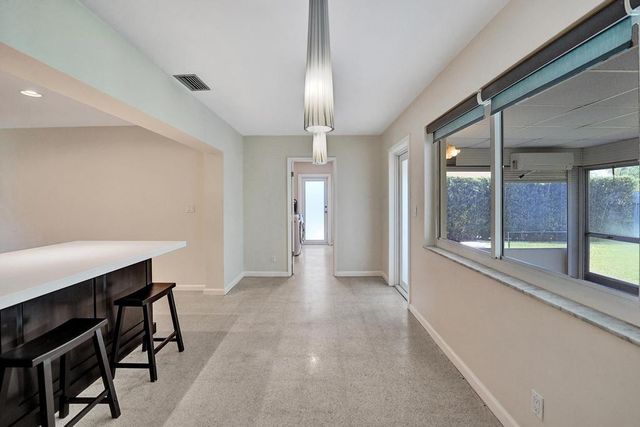 1623 NE 45th Street, Oakland Park, FL 33334