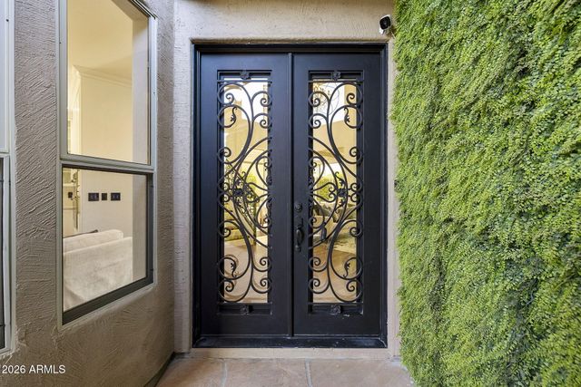 10198 E BAYVIEW Drive, Scottsdale, AZ 85258