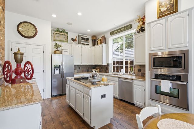 2215 Old Mcgarrah Road, Mckinney, TX 75072