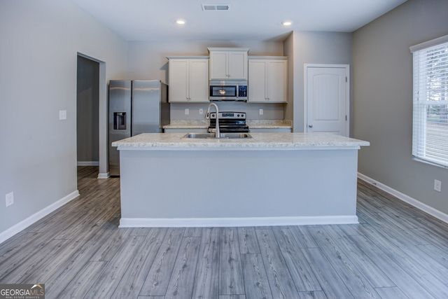 2502 Fraggle Roc, Conyers, GA 30012