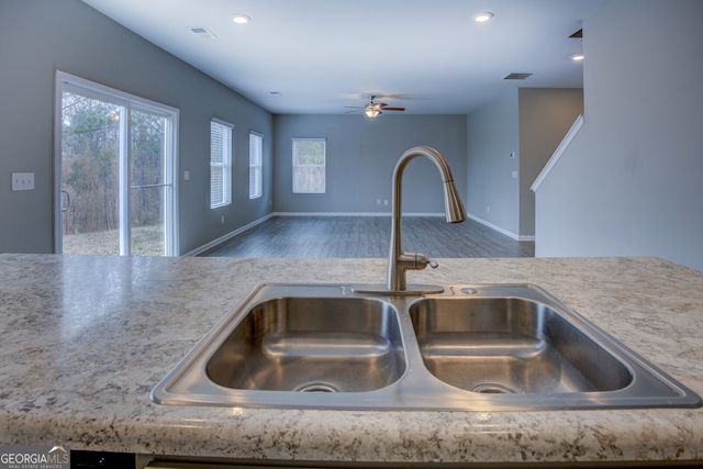 2502 Fraggle Roc, Conyers, GA 30012