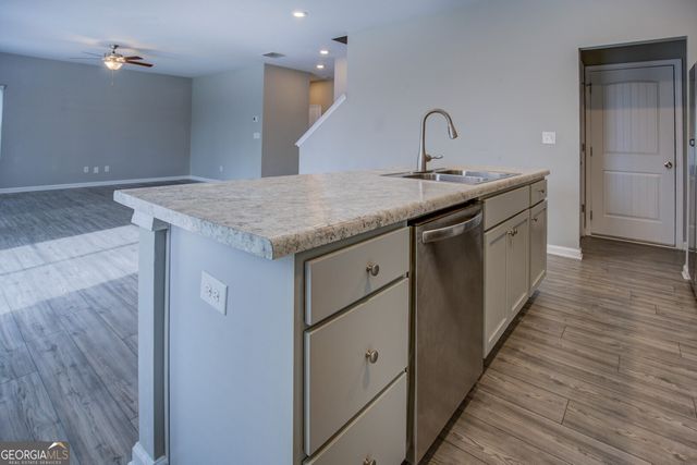 2502 Fraggle Roc, Conyers, GA 30012