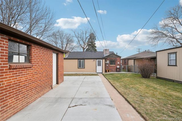 2711 Hooker Street, Denver, CO 80211