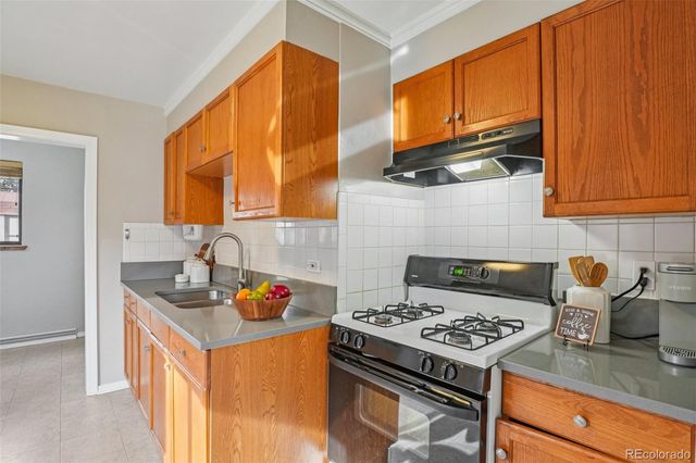 2711 Hooker Street, Denver, CO 80211