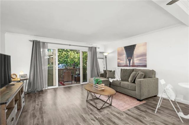 7890 Spring Street 17I, Long Beach, CA 90815