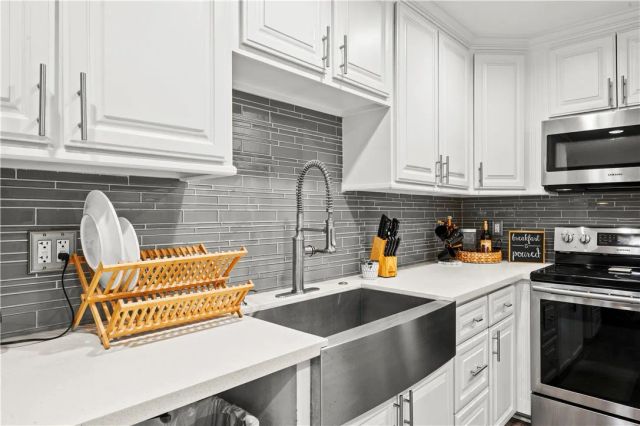 7890 Spring Street 17I, Long Beach, CA 90815