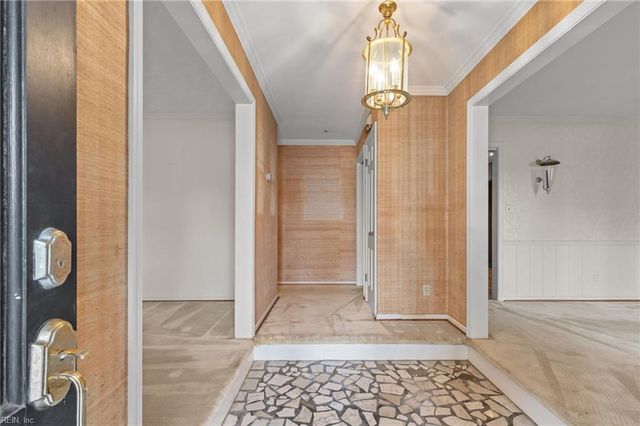 450 Robin RD, Portsmouth, VA 23701