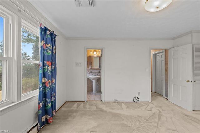 450 Robin RD, Portsmouth, VA 23701