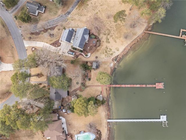 450 Robin RD, Portsmouth, VA 23701