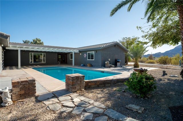 1660 West Duck Street, Pahrump, NV 89060