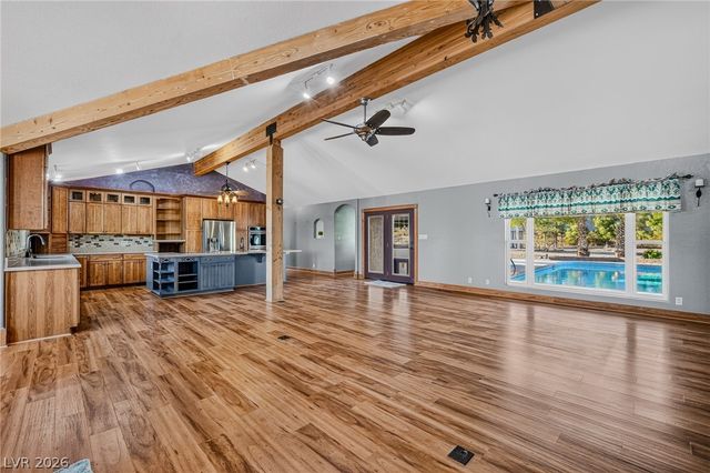 1660 West Duck Street, Pahrump, NV 89060