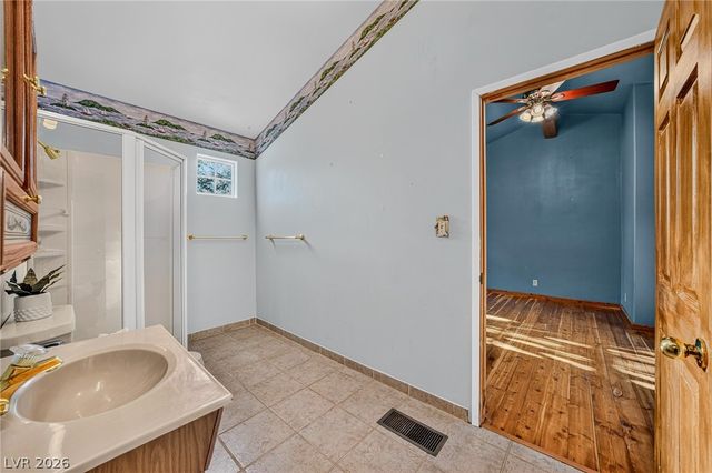 1660 West Duck Street, Pahrump, NV 89060