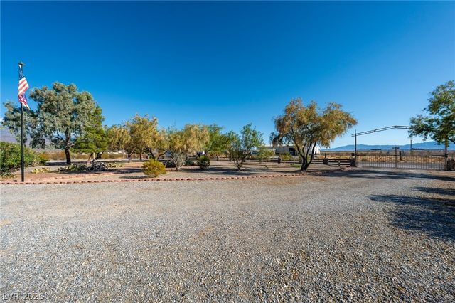 1660 West Duck Street, Pahrump, NV 89060