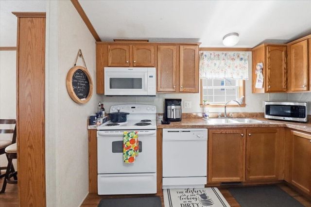 37 Penny Lane, Shelburne, VT 05482