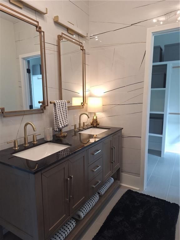 Image 11 of property listing at 6245 Reives Road, Cumming, GA 30041