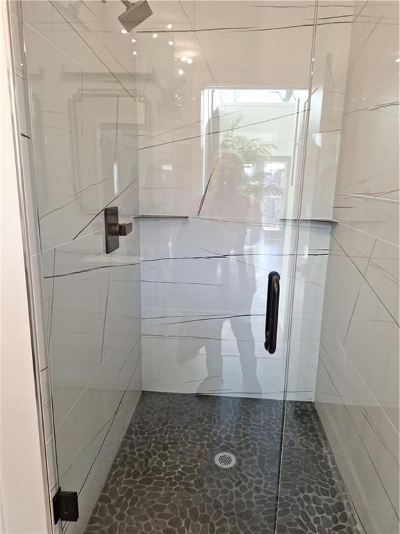 Image 12 of property listing at 6245 Reives Road, Cumming, GA 30041