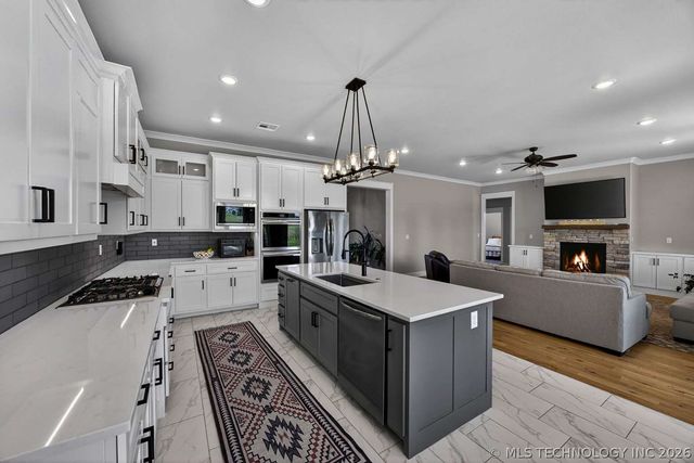 10102 Ratliff Drive, Claremore, OK 74017