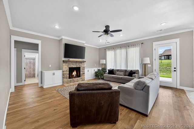 10102 Ratliff Drive, Claremore, OK 74017