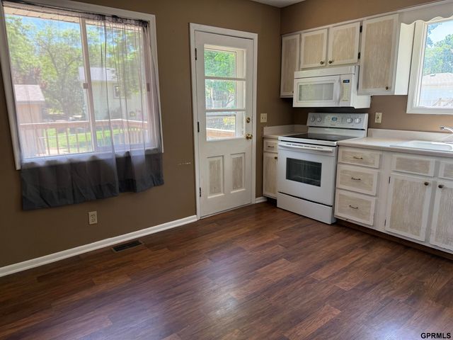 1618 SW 16th Street, Lincoln, NE 68522