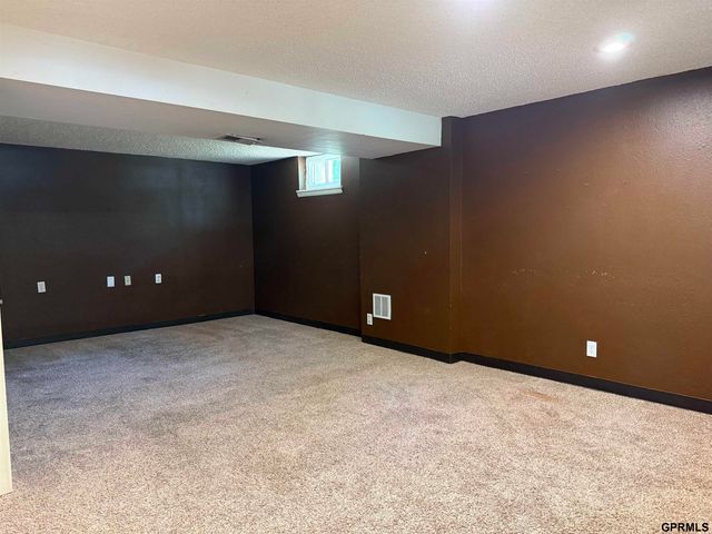 1618 SW 16th Street, Lincoln, NE 68522