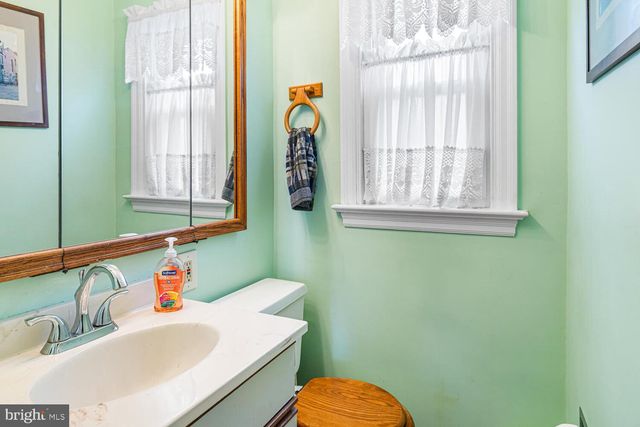 461 SYLVANIA AVE, Glenside, PA 19038