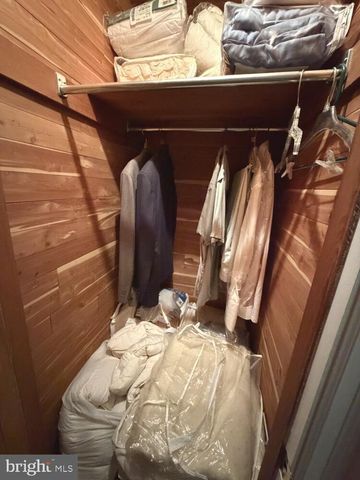 461 SYLVANIA AVE, Glenside, PA 19038