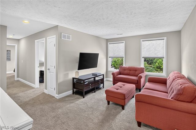 20296 Ennis Drive, Strongsville, OH 44149