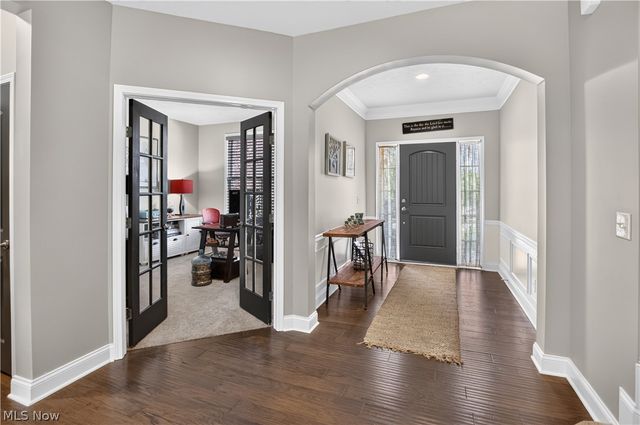 20296 Ennis Drive, Strongsville, OH 44149