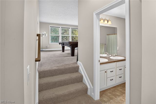 20296 Ennis Drive, Strongsville, OH 44149