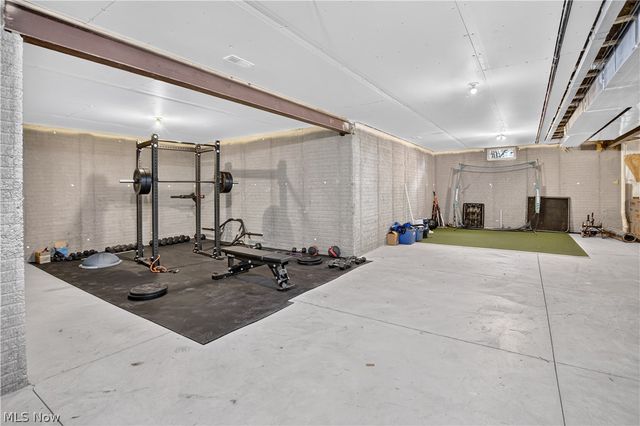 20296 Ennis Drive, Strongsville, OH 44149