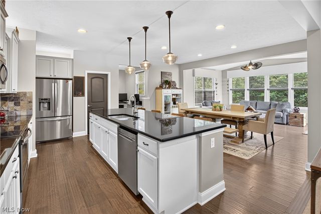 20296 Ennis Drive, Strongsville, OH 44149