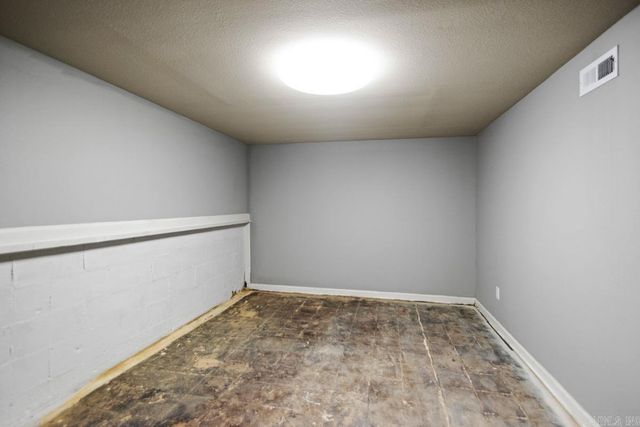 9720 Treasure Hill Road, Little Rock, AR 72205