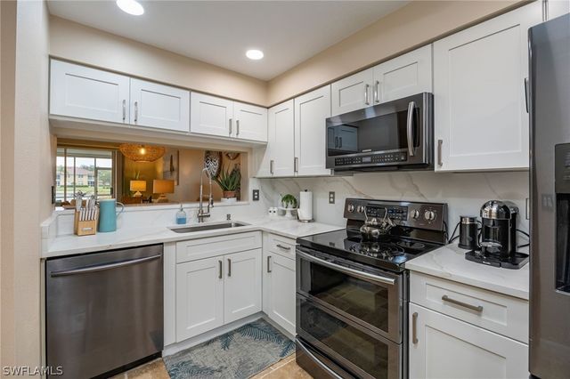 6650 Huntington Lakes CIR 103, Naples, FL 34119